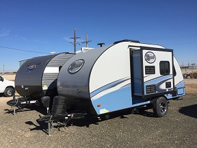 The r-pod is cozy and lightweight towable.