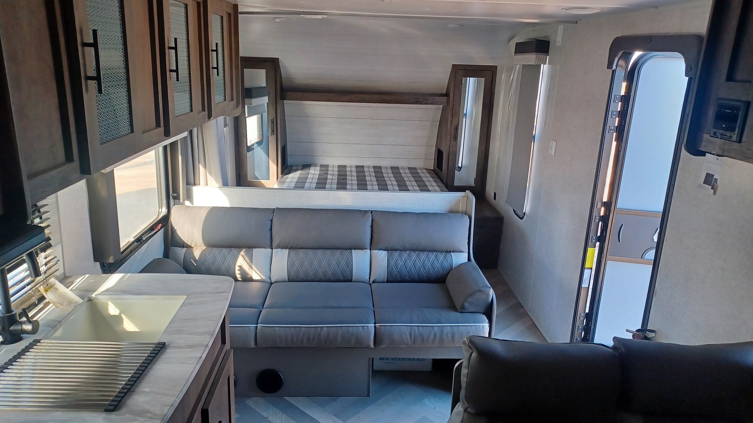 Salem 241QBXL master bed and sofa bed